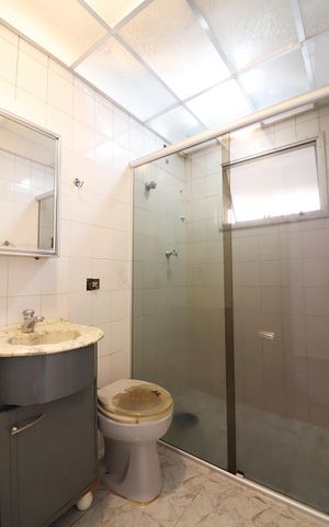 Apartamento à venda com 58m², 2 quartos e 1 vagaBanheiro Social