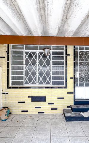 Casa à venda com 121m², 3 quartos e 1 vagaGaragem