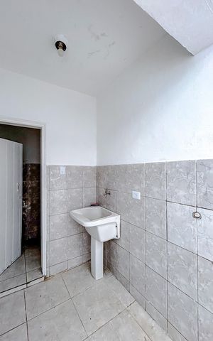 Casa à venda com 121m², 3 quartos e 1 vagaÁrea de Serviço