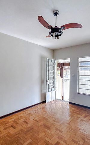Casa à venda com 121m², 3 quartos e 1 vagaSala