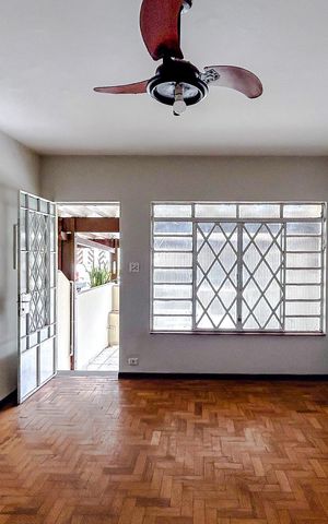 Casa à venda com 121m², 3 quartos e 1 vagaSala