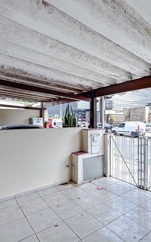 Casa à venda com 121m², 3 quartos e 1 vagaGaragem