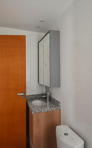 Apartamento à venda com 67m², 3 quartos e 1 vaga Apartamento à venda com 67m², 3 quartos e 1 vagaBanheiro