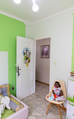 Casa à venda com 300m², 6 quartos e 6 vagas Casa à venda com 300m², 6 quartos e 6 vagasQuarto 1