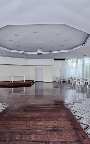 Apartamento à venda com 123m², 3 quartos e 1 vaga Apartamento à venda com 123m², 3 quartos e 1 vagaÁrea comum - Salão de festas