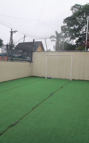 Casa de condomínio à venda com 215m², 4 quartos e 4 vagasQuadra