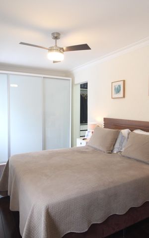 Casa de condomínio à venda com 215m², 4 quartos e 4 vagasSuíte 2