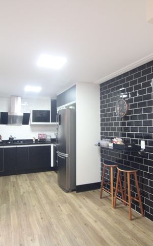 Casa de condomínio à venda com 215m², 4 quartos e 4 vagasCozinha