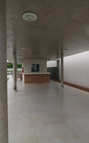 Casa de condomínio à venda com 215m², 4 quartos e 4 vagasSalão / área comum