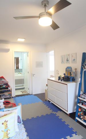 Casa de condomínio à venda com 215m², 4 quartos e 4 vagasSuíte 1