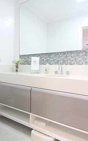 Casa de condomínio à venda com 215m², 4 quartos e 4 vagasBanheiro da suíte 1