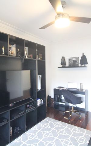 Casa de condomínio à venda com 215m², 4 quartos e 4 vagasQuarto 1