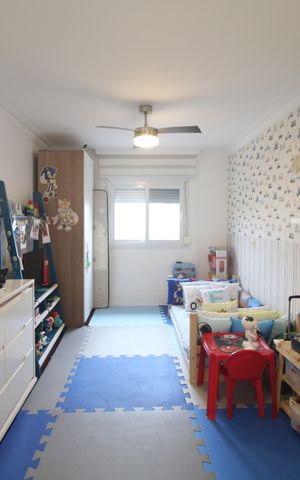 Casa de condomínio à venda com 215m², 4 quartos e 4 vagasSuíte 1