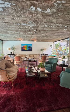 Casa à venda com 875m², 4 quartos e 4 vagas Casa à venda com 875m², 4 quartos e 4 vagasSala de vIsita