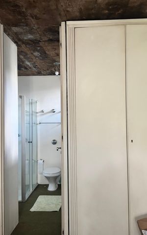Casa à venda com 875m², 4 quartos e 4 vagas Casa à venda com 875m², 4 quartos e 4 vagasBanheiro Suite