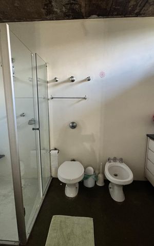 Casa à venda com 875m², 4 quartos e 4 vagas Casa à venda com 875m², 4 quartos e 4 vagasBanheiro suite