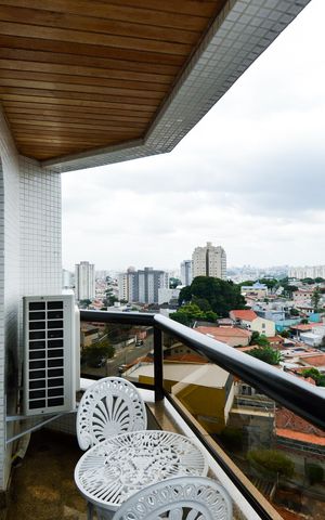 Apartamento à venda com 200m², 3 quartos e 4 vagasVaranda da Sala