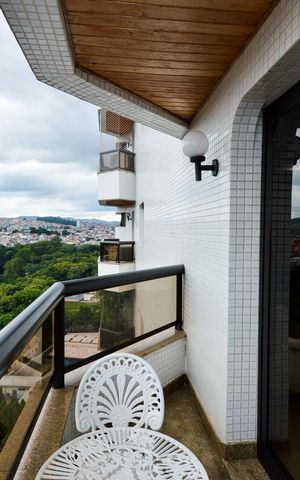Apartamento à venda com 200m², 3 quartos e 4 vagasVaranda da Sala