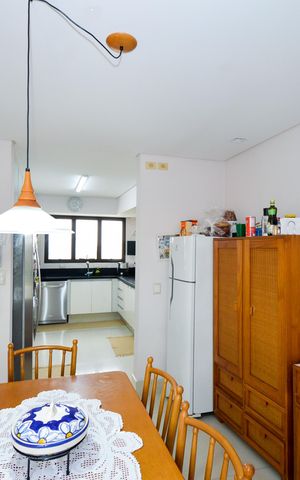Apartamento à venda com 200m², 3 quartos e 4 vagasCopa