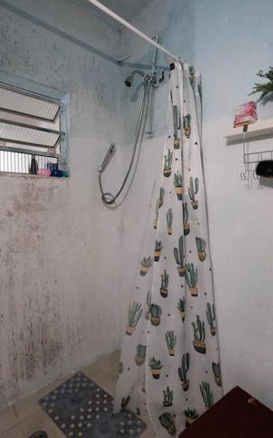 Casa à venda com 160m², 3 quartos e 7 vagasBanheiro 2