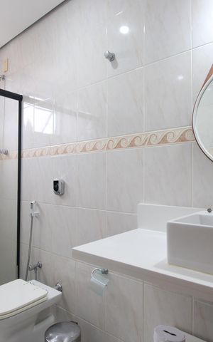 Apartamento à venda com 163m², 4 quartos e 2 vagasBanheiro da suíte