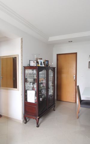 Apartamento à venda com 163m², 4 quartos e 2 vagasSala