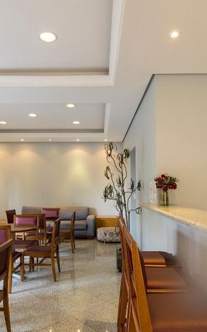 Apartamento à venda com 133m², 4 quartos e 3 vagas Apartamento à venda com 133m², 4 quartos e 3 vagasÁrea comum - Salão de festas