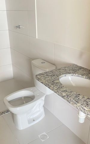 Apartamento para alugar com 54m², 2 quartos e 2 vagasBanheiro