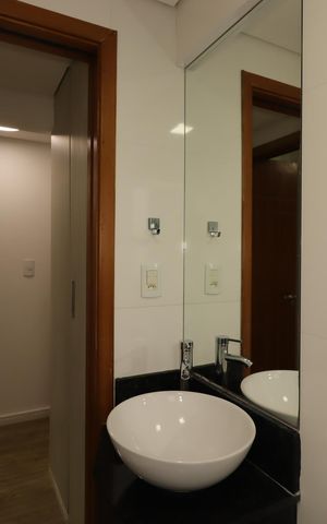 Apartamento à venda com 166m², 3 quartos e 2 vagasBanheiro Social