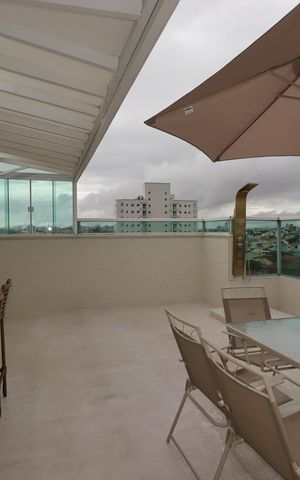 Apartamento à venda com 166m², 3 quartos e 2 vagasQuintal