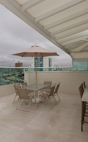 Apartamento à venda com 166m², 3 quartos e 2 vagasQuintal