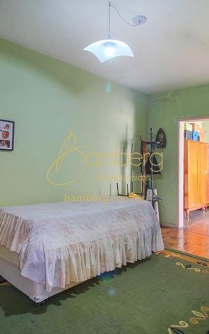 Casa à venda com 240m², 3 quartos e 4 vagasQuarto