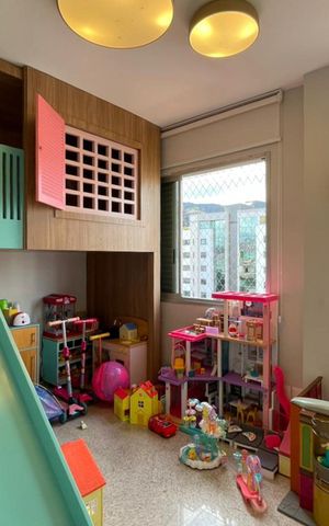Apartamento à venda com 314m², 4 quartos e 5 vagas