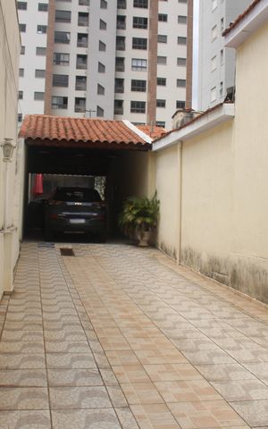 Casa à venda com 130m², 3 quartos e 6 vagasGaragem