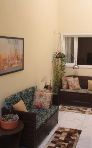 Casa à venda com 130m², 3 quartos e 6 vagasQuintal