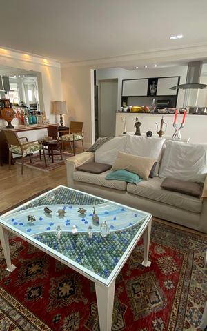 Apartamento à venda com 100m², 1 quarto e 2 vagas