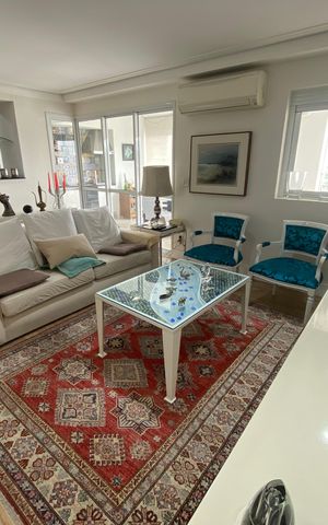 Apartamento à venda com 100m², 1 quarto e 2 vagas