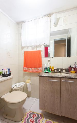 Apartamento à venda com 65m², 2 quartos e 2 vagas Apartamento à venda com 65m², 2 quartos e 2 vagasBanheiro 1