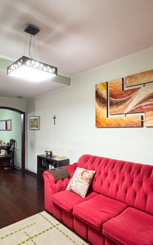 Casa à venda com 148m², 3 quartos e 2 vagas Casa à venda com 148m², 3 quartos e 2 vagasSala