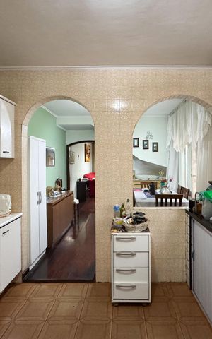 Casa à venda com 148m², 3 quartos e 2 vagas Casa à venda com 148m², 3 quartos e 2 vagasCozinha