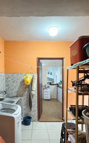 Casa à venda com 148m², 3 quartos e 2 vagas Casa à venda com 148m², 3 quartos e 2 vagasÁrea de Serviço
