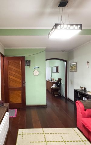 Casa à venda com 148m², 3 quartos e 2 vagas Casa à venda com 148m², 3 quartos e 2 vagasSala