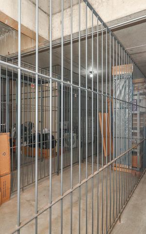 Apartamento à venda com 97m², 3 quartos e 2 vagasDepósito