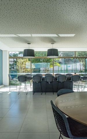 Apartamento para alugar com 201m², 3 quartos e 4 vagas Apartamento para alugar com 201m², 3 quartos e 4 vagasÁrea comum - Salão de festas