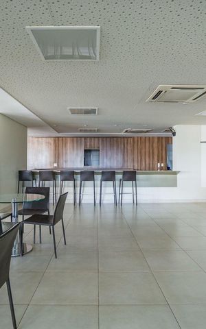 Apartamento para alugar com 201m², 3 quartos e 4 vagas Apartamento para alugar com 201m², 3 quartos e 4 vagasÁrea comum - Salão de festas