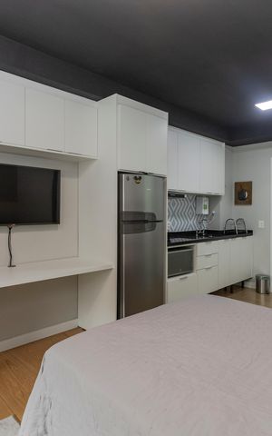 Studio à venda com 32m², 1 quarto e 1 vaga Studio à venda com 32m², 1 quarto e 1 vagaStudio