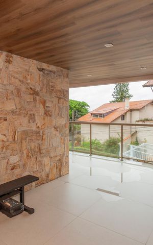 Casa para alugar com 210m², 3 quartos e 3 vagasVaranda da Suíte