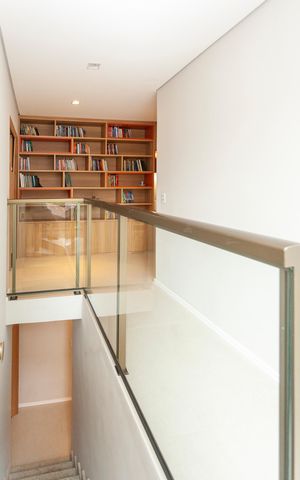 Casa para alugar com 210m², 3 quartos e 3 vagasEscada