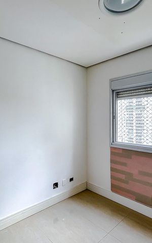 Apartamento à venda com 202m², 5 quartos e 4 vagasQuarto 2