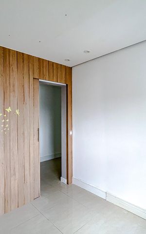 Apartamento à venda com 202m², 5 quartos e 4 vagasQuarto 2
